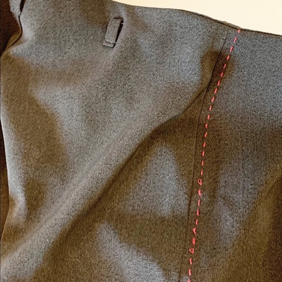 Via Lucci Pants! Pink threading on side! 38 - Picture 6 of 6